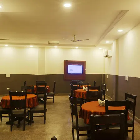Hotel Sky Plaza At Delhi Airport-2
